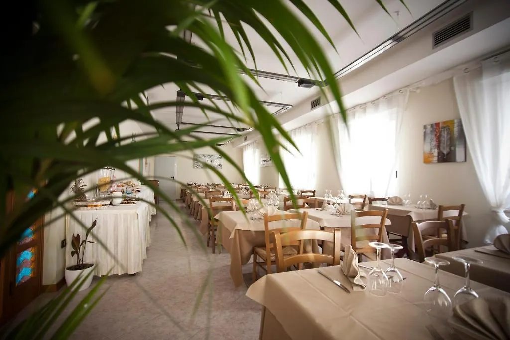 ***  Hotel Marina Bay Rimini İtalya
